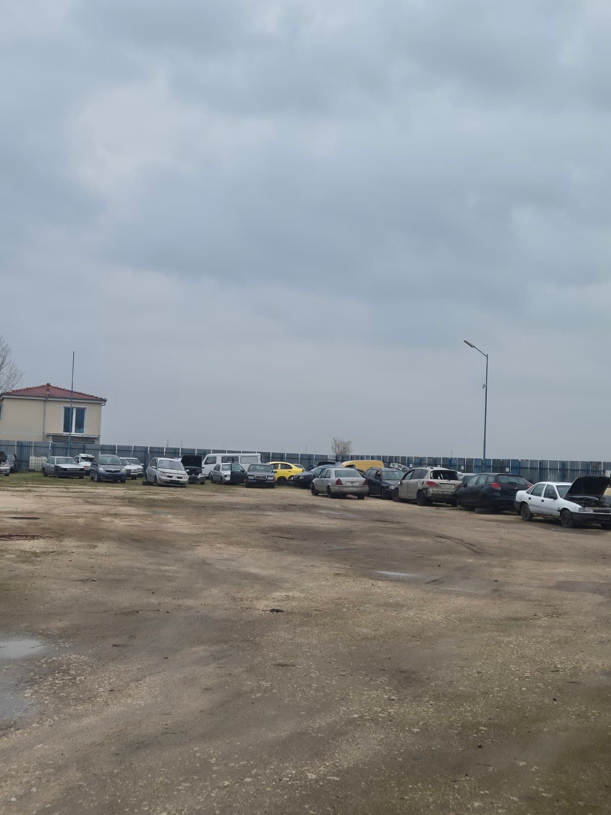 Площадка за авточасти втора употреба и изкупуване на автомобили — AUTO TOTE, Пловдив